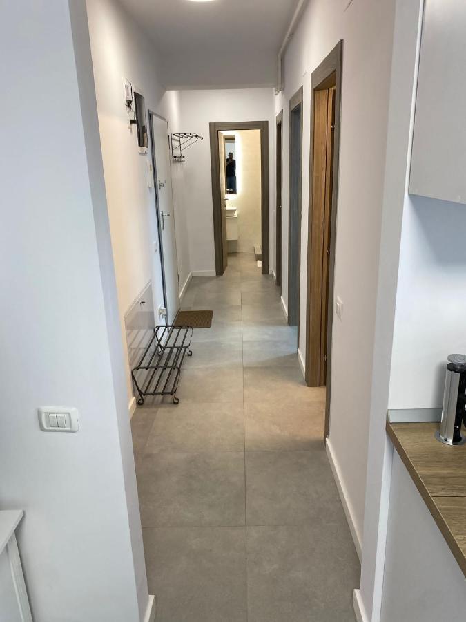 Catedral Apartment Bucarest Esterno foto
