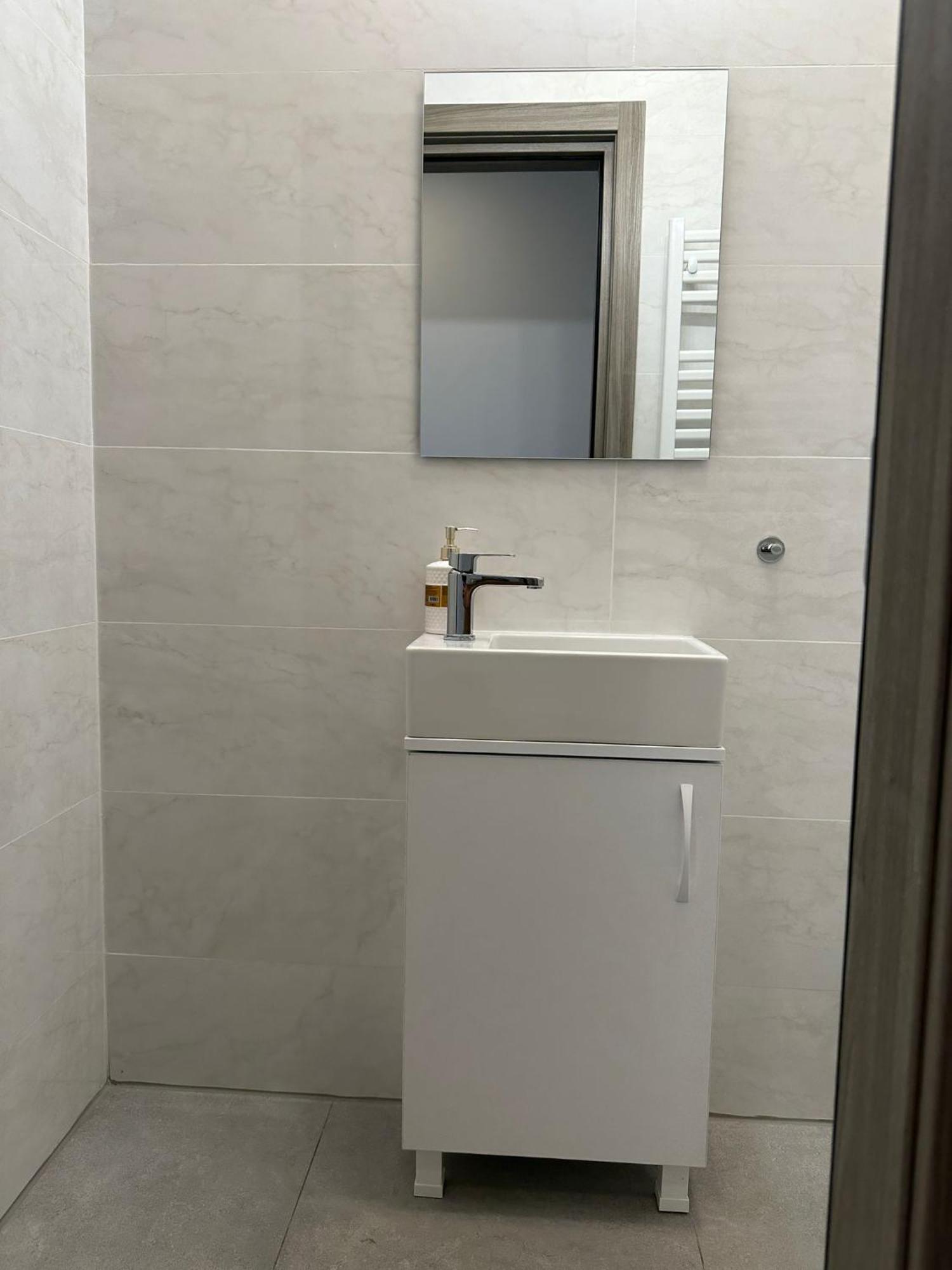 Catedral Apartment Bucarest Esterno foto
